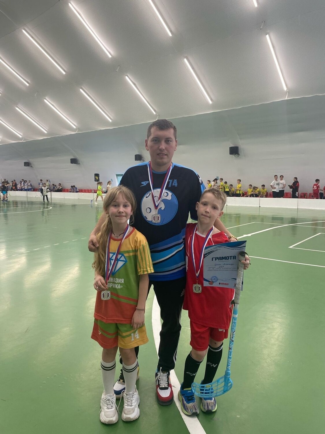 человек, мальчик, мини футбол, футбол в школе, футбол
