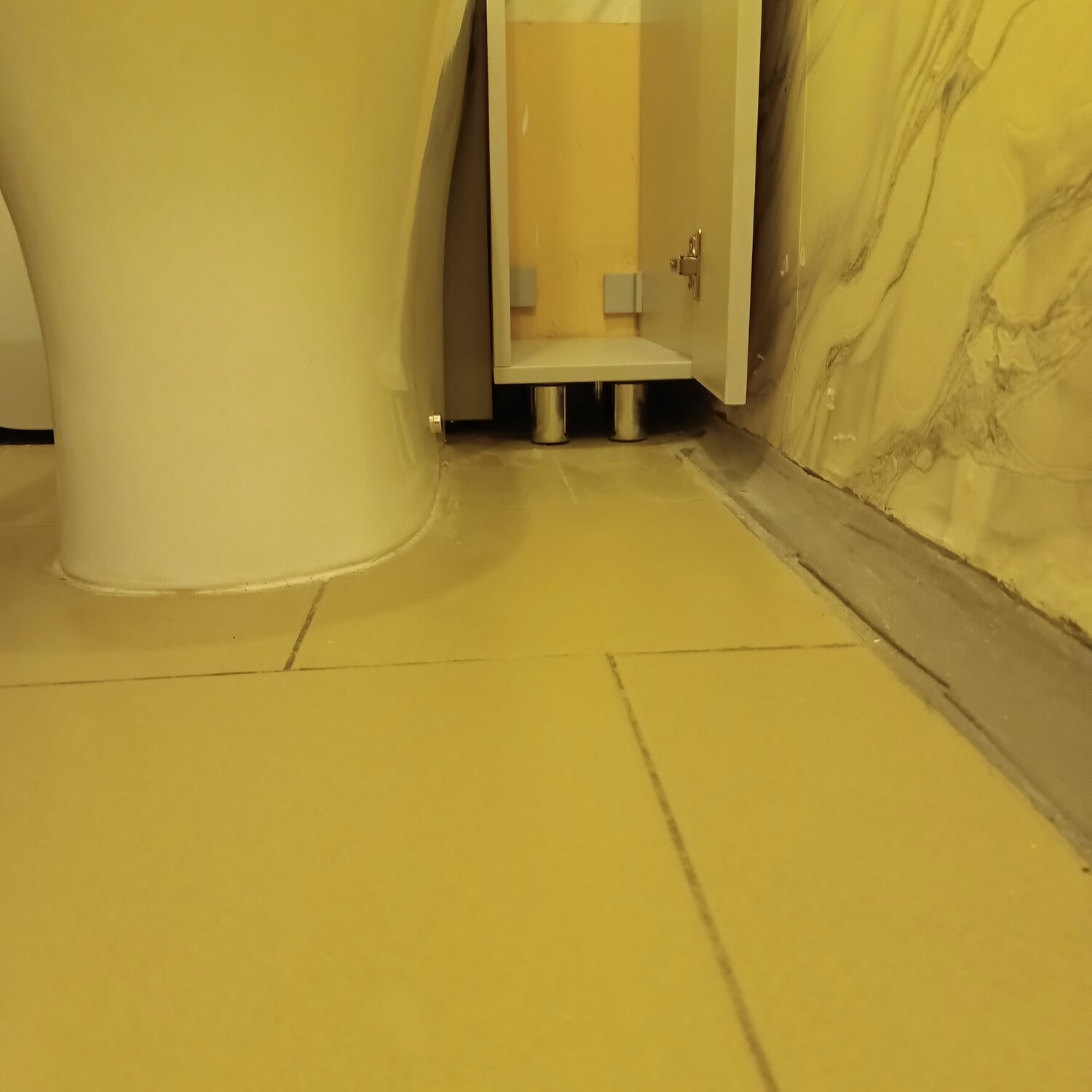 монтаж унитаза, крепление унитаза, унитаз, туалет, правильная установка унитаза