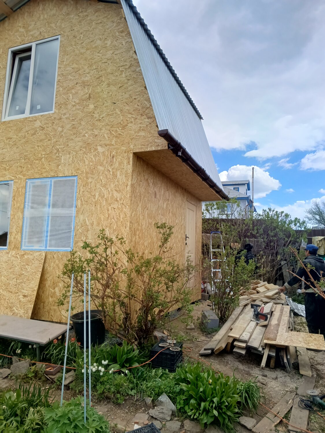 дачный домик, дом дача, дачный дом, дачный дом обшитый осп, сип дом