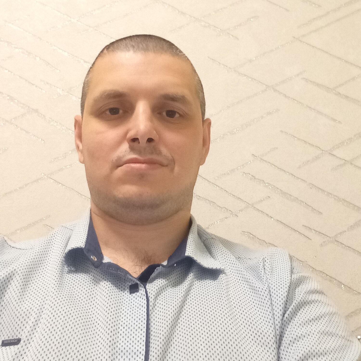 Максим Славянцев