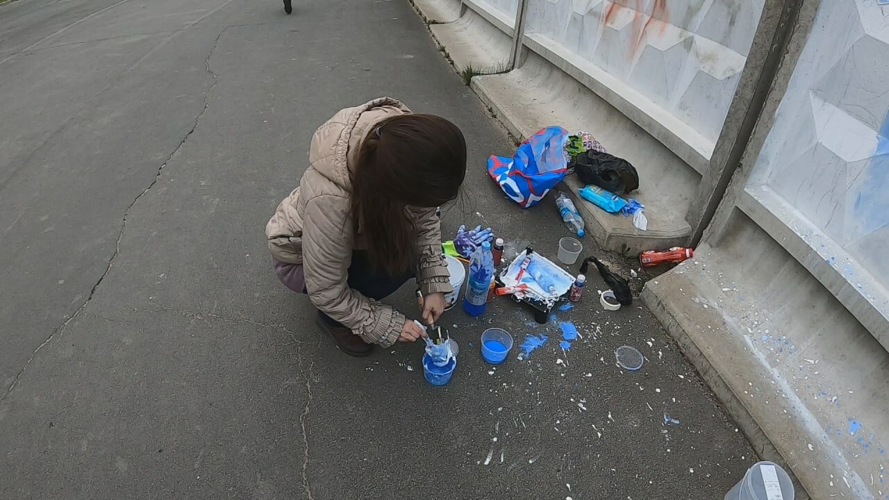 мусор, грязь на улице, мусорят на улице, куча мусора, выбрасывать мусор