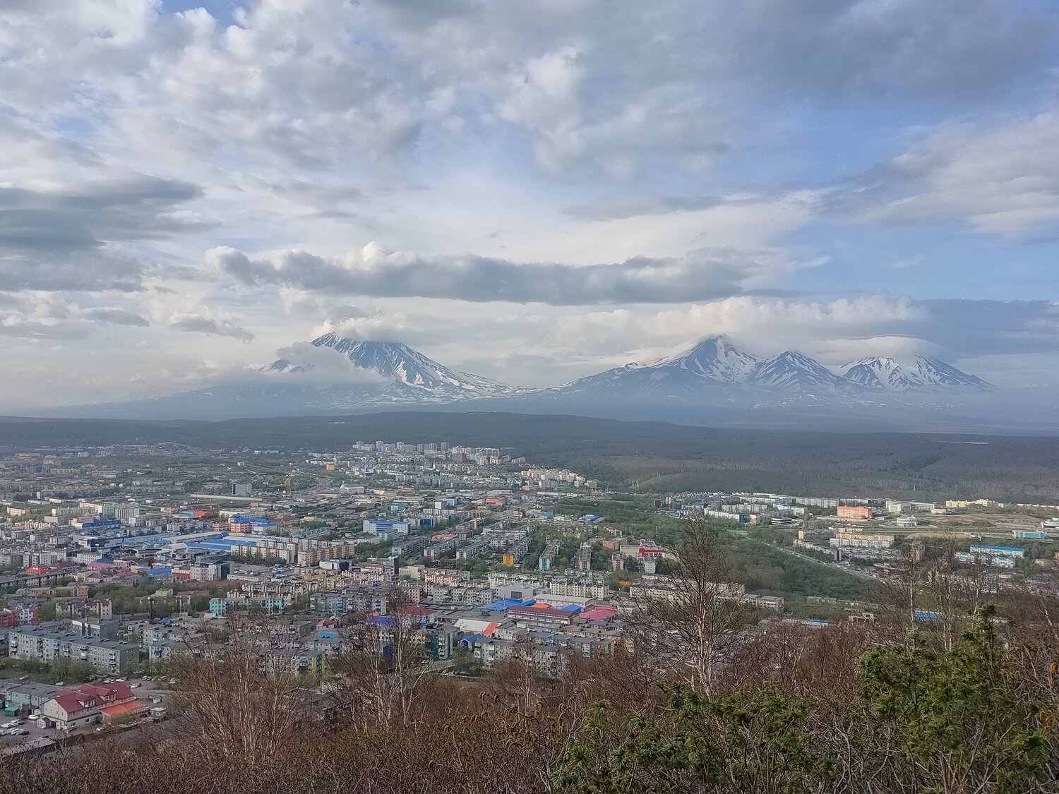 петропавловск-камчатский, город камчатка, домашние вулканы петропавловска камчатского, камчатка петропавловск камчатский, петропавловск-камчатский центр города