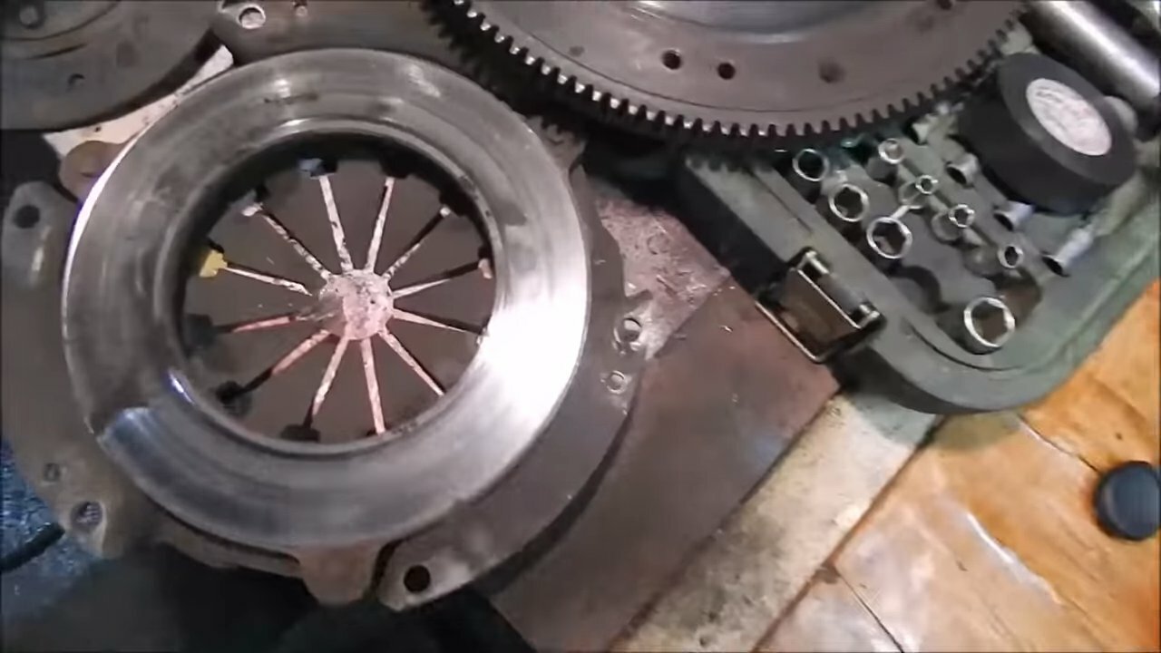 Замена комплекта сцепления