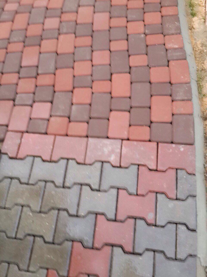 укладка тротуарной плитки, тротуарная плитка брусчатка, тротуарная плитка, брусчатка старая, вибролитая тротуарная плитка