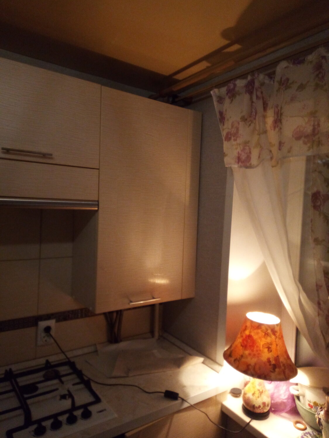 квартиры, интерьер кухни, дизайн кухни, кухня, жилье