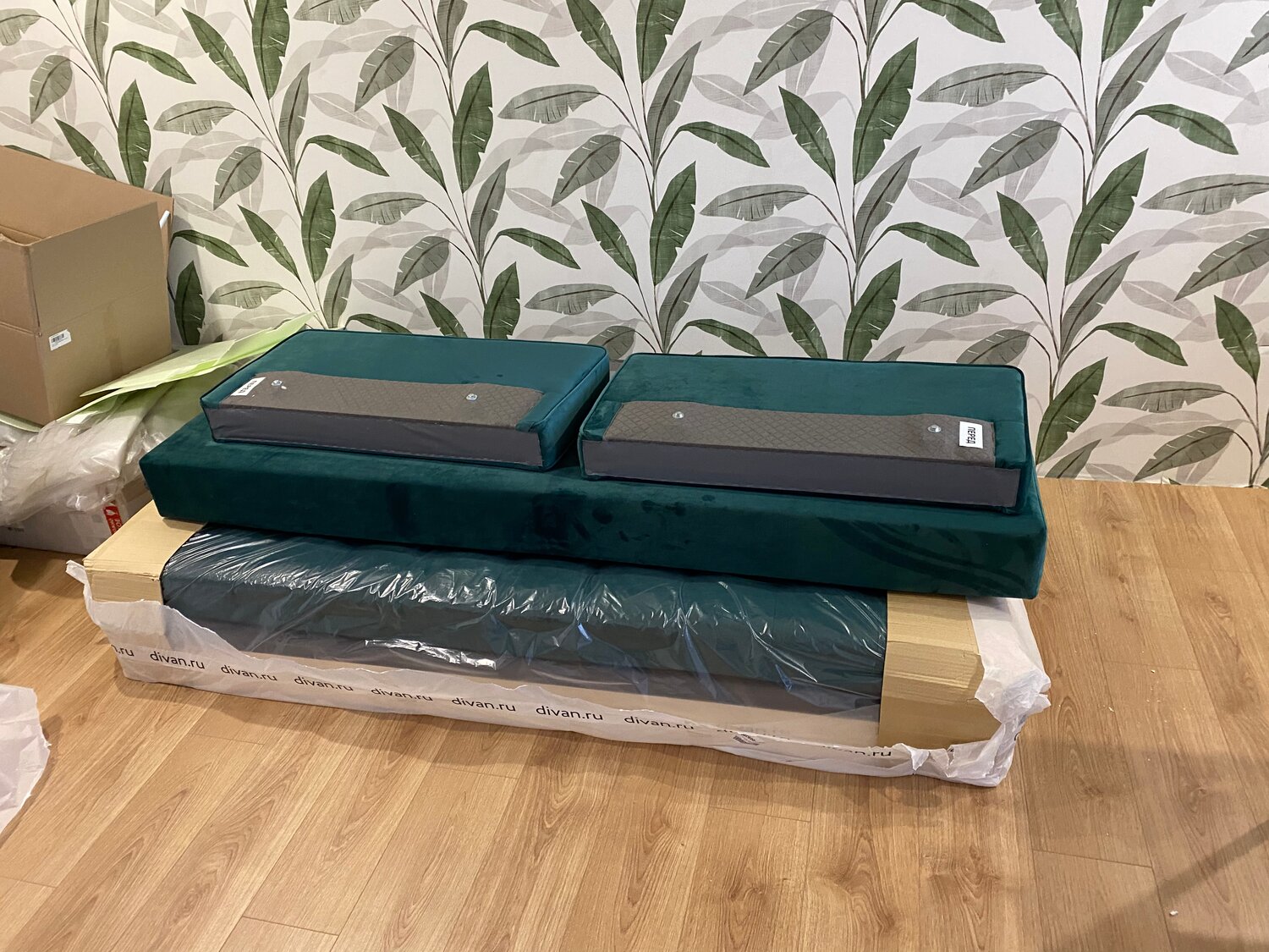 саундбар филипс htl1190b, диван марси textile ocean, электроника, степ платформа energetics, диваны