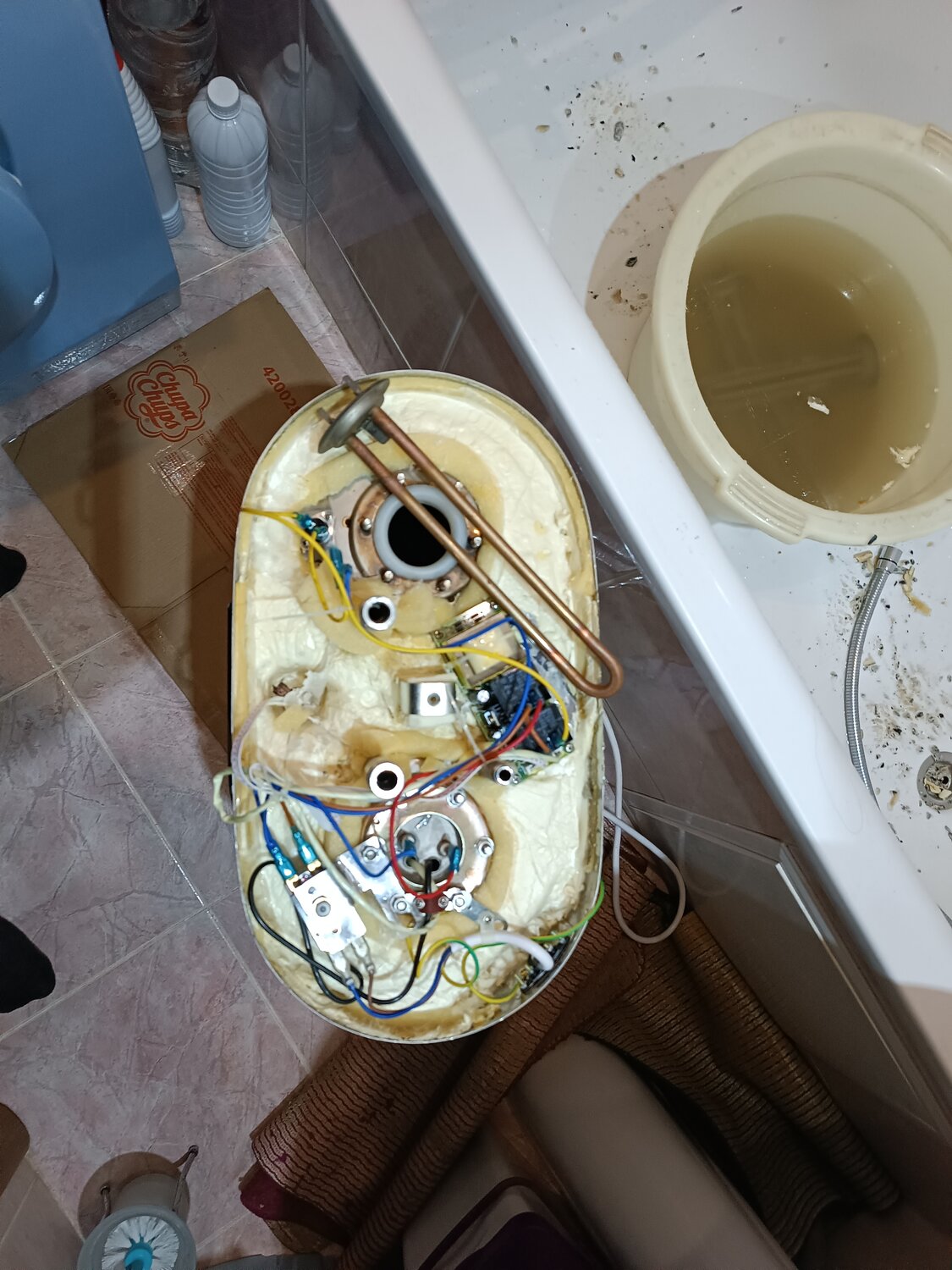 устройство водонагревателя термекс, водонагреватель thermex rzb 50 l, разобрать водонагреватель термекс 50 литров, водонагреватель термекс rzb50-l, ремонт водонагревателей