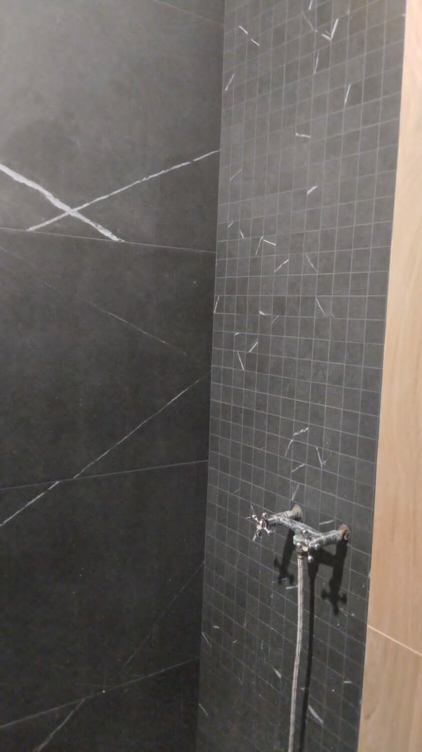 душевая система vidima ba270aa, кафель, плитка, санузел интерьер, ванная комната