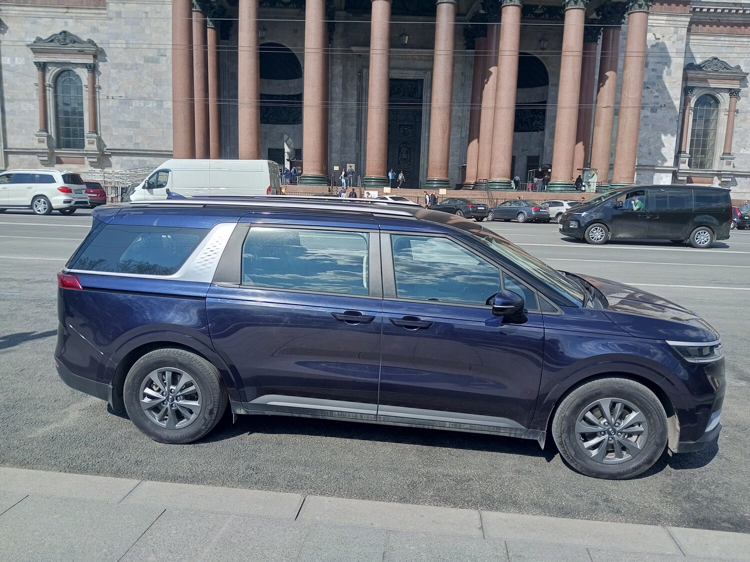 kia carnival, kia carnival 2021, kia motors, toyota sienna 2021, Volkswagen Sharan II