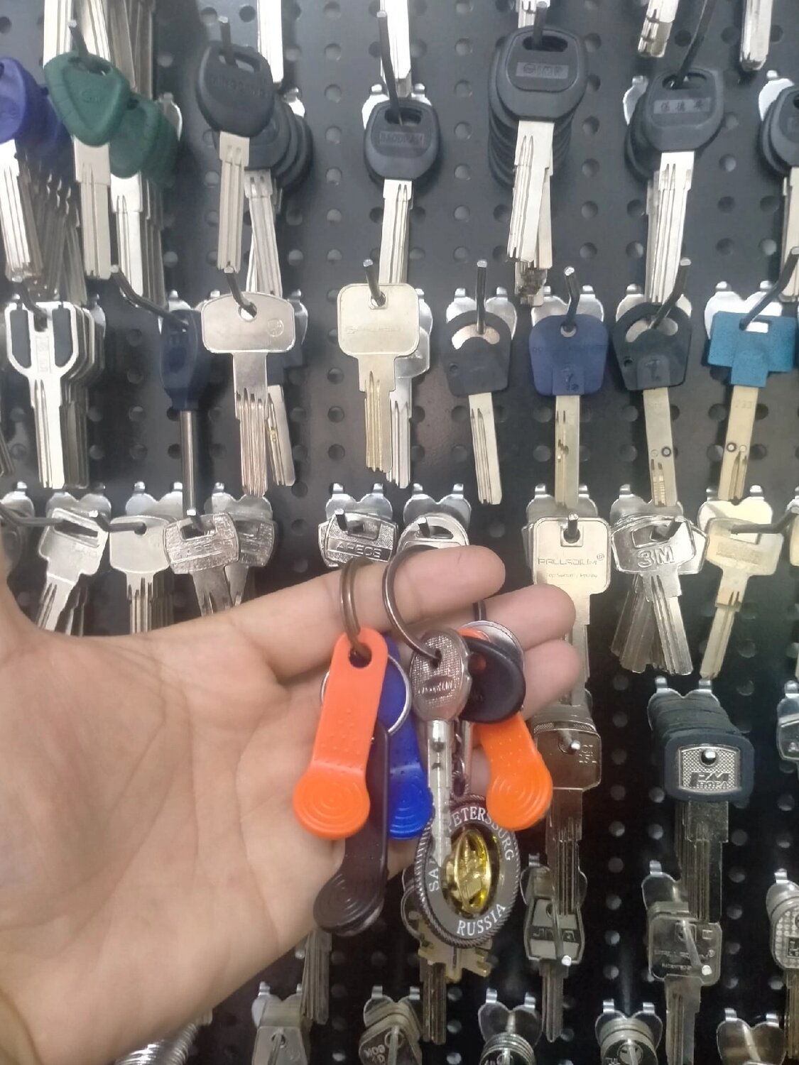 мастерские авто ключи ключи, мастерская ключей, изготовление ключей, автоключ, ключи