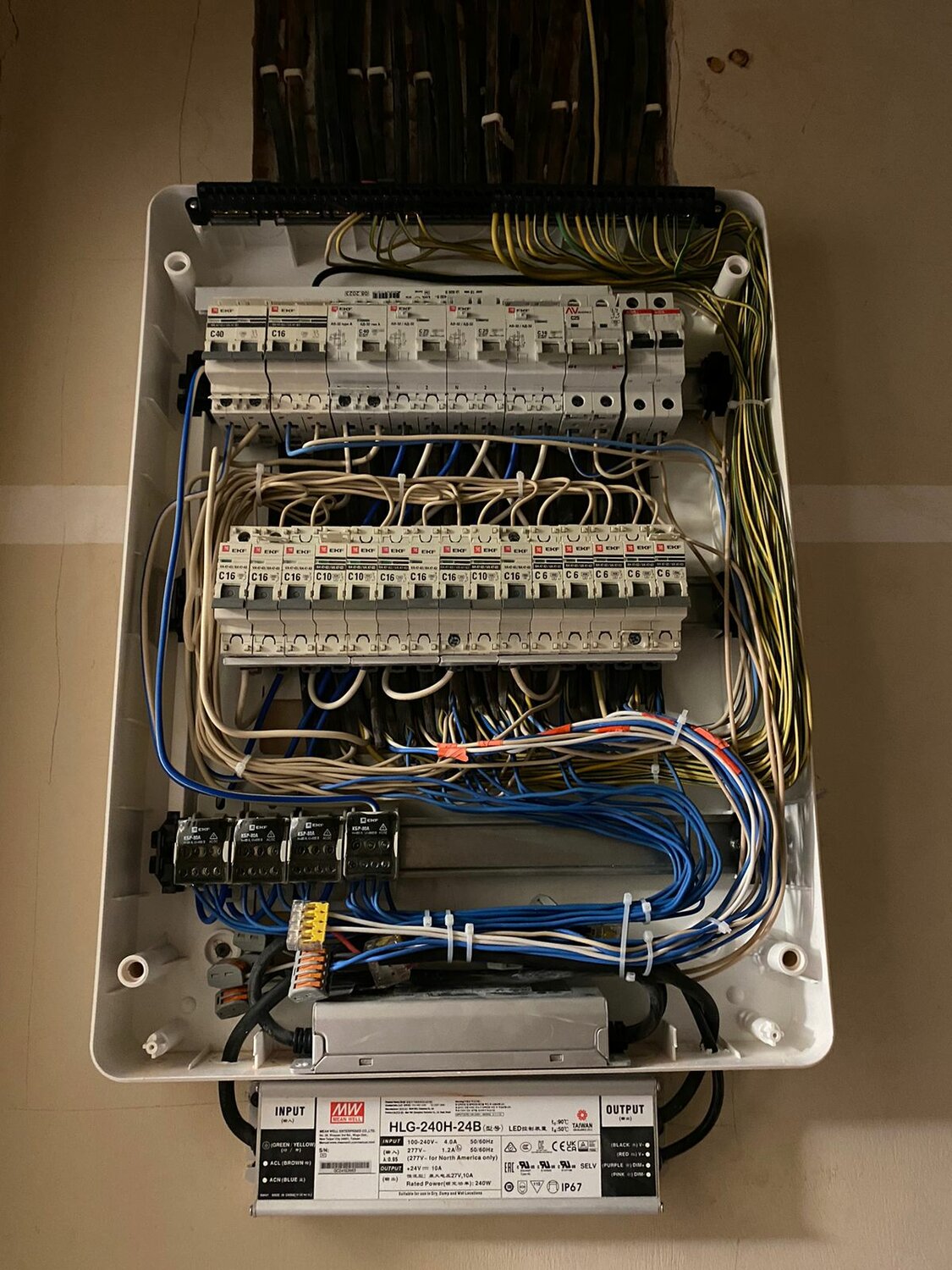 щит электрический, электрощиток, монтаж электрощита, электрощит, электрощит сборка