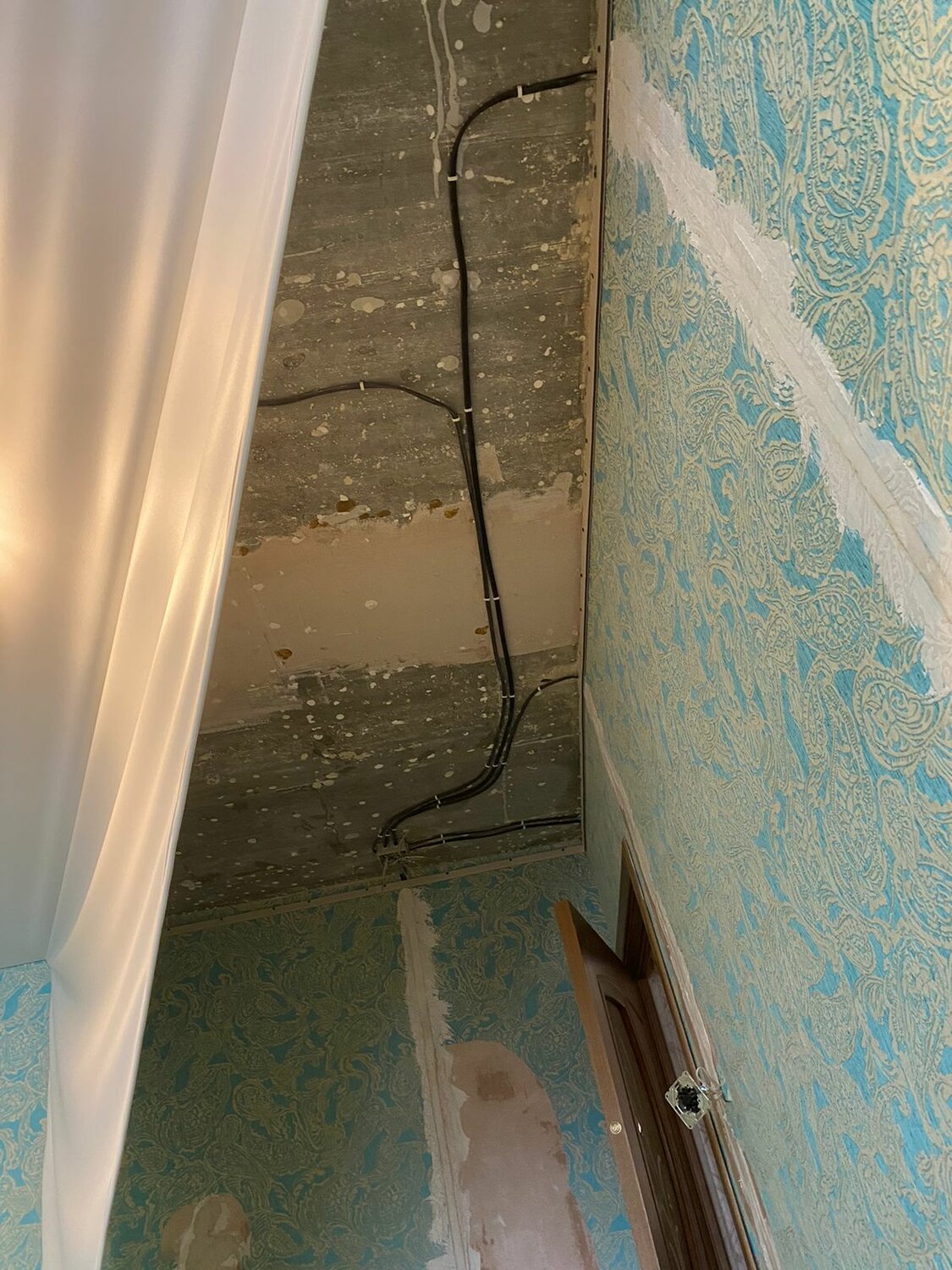 проводка в панельном доме, замена электропроводки в квартире, монтаж электропроводки, прокладка электропроводки, замена электропроводки