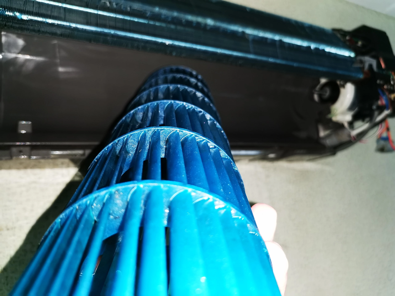 кондиционер, чистка сплит систем, внутренний блок кондиционера, чистка кондиционера, мобильный кондиционер