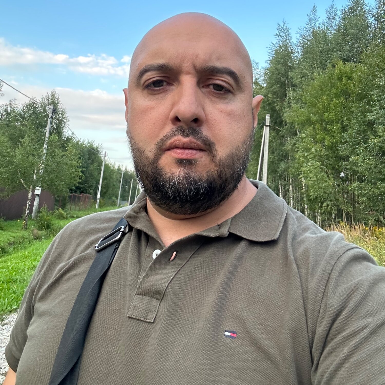 Гого П.