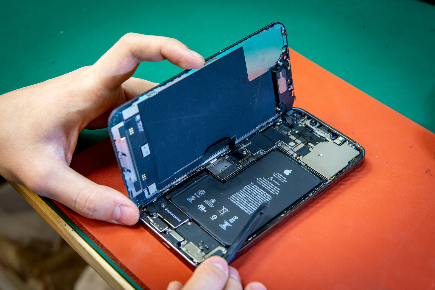 iphone 13 mini экран, замена дисплея, ремонт айфонов, ремонт смартфонов, экран