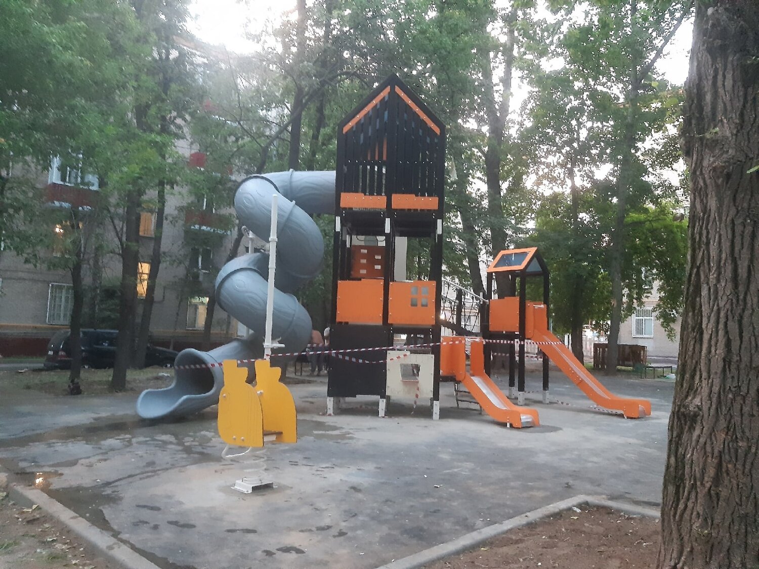 детская площадка в парке, детская площадка, детская игровая площадка, игровая площадка, площадка
