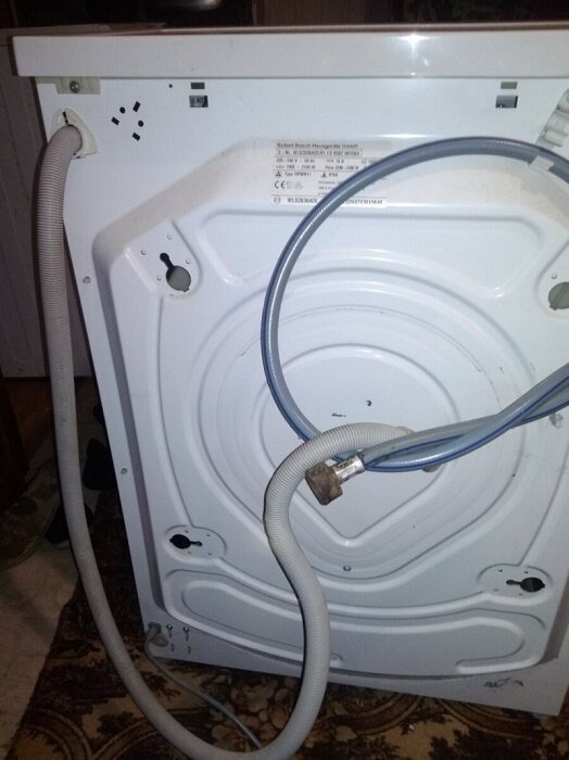 шланг слива стиральной машинки ардо а800х, стиральная машина, стиральная машина слив, стиральная машина подключение, стиральная машина индезит сзади