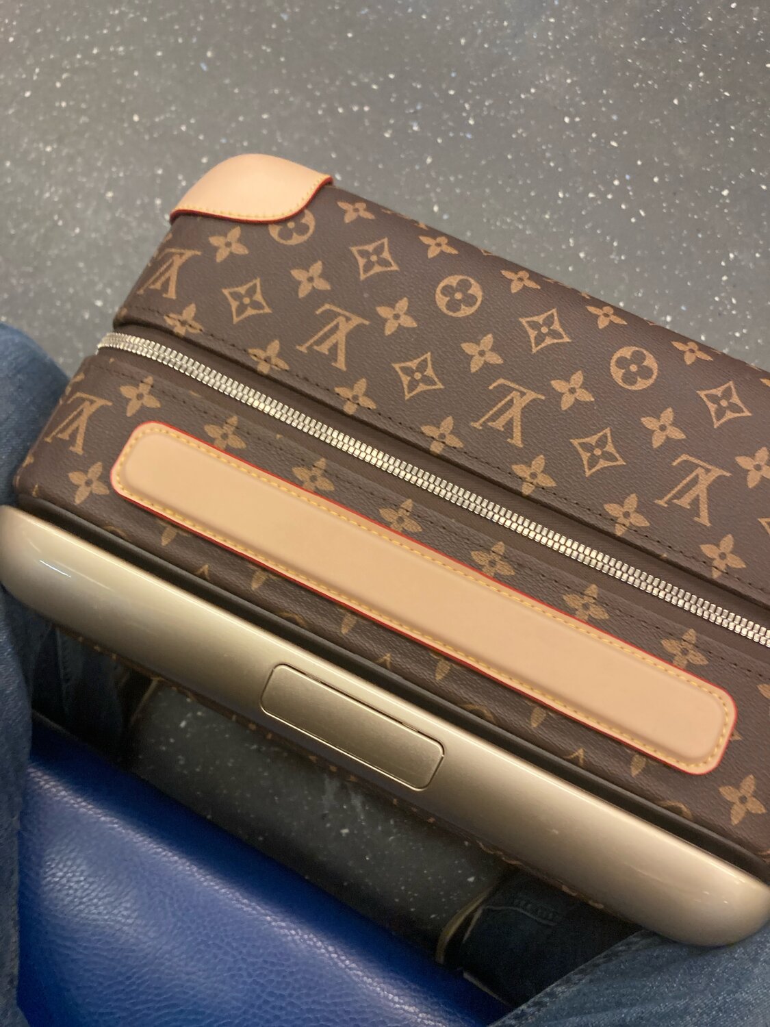 louis vuitton, кошелек луи виттон emilie, чемодан louis vuitton, сумка луи виттон, louis vuitton premium