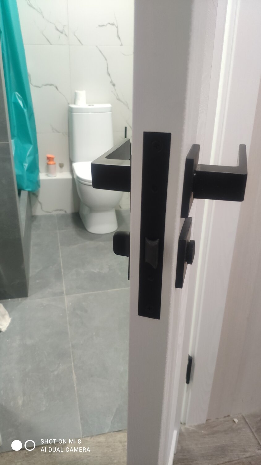 дверь, дверные замки, дверь замок, межкомнатные двери, окна двери