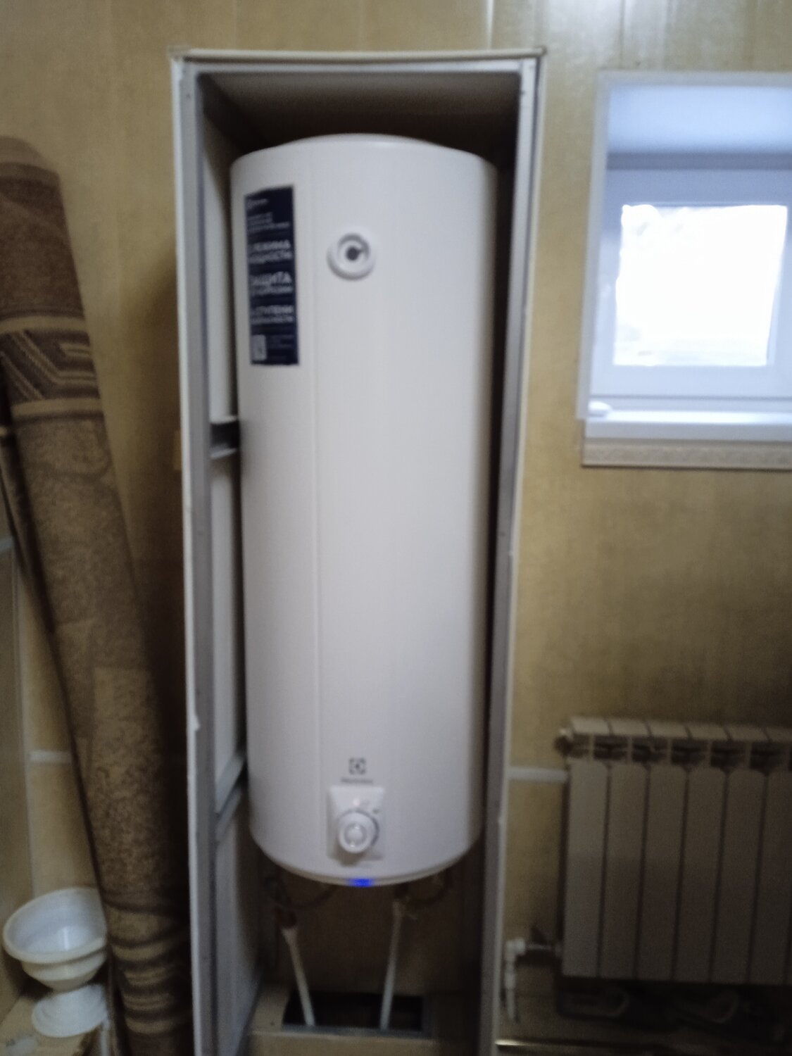 водонагреватель накопительный, водонагреватель electrolux, водонагреватель electrolux ewh 80 dryver, электрический водонагреватель, водонагреватель