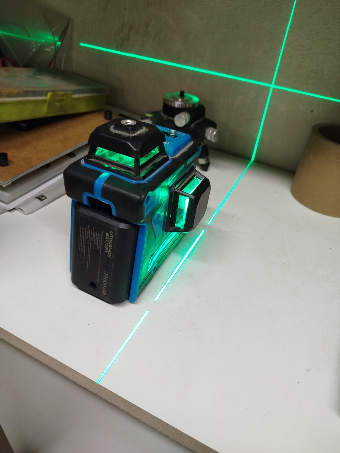 лазерный нивелир, лазерный нивелир 3d, лазерный нивелир 360 зеленый луч, лазерный уровень, лазерный нивелир 360