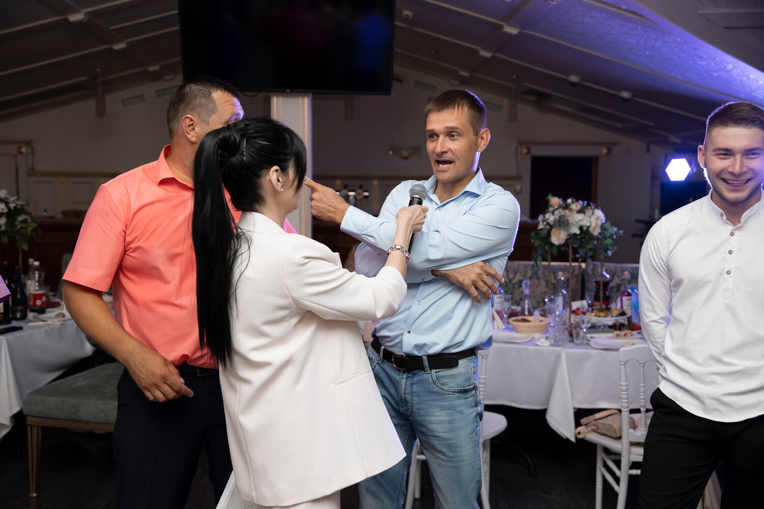 человек, ведущий, евгения и, мужчина, егор голованов