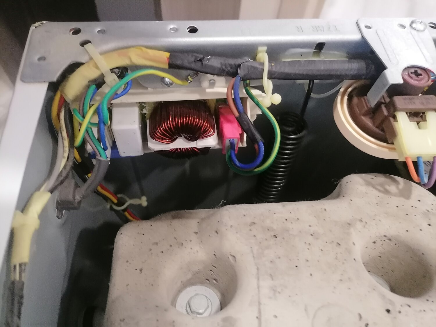 Ремонт стиральных машин с выездом на дом