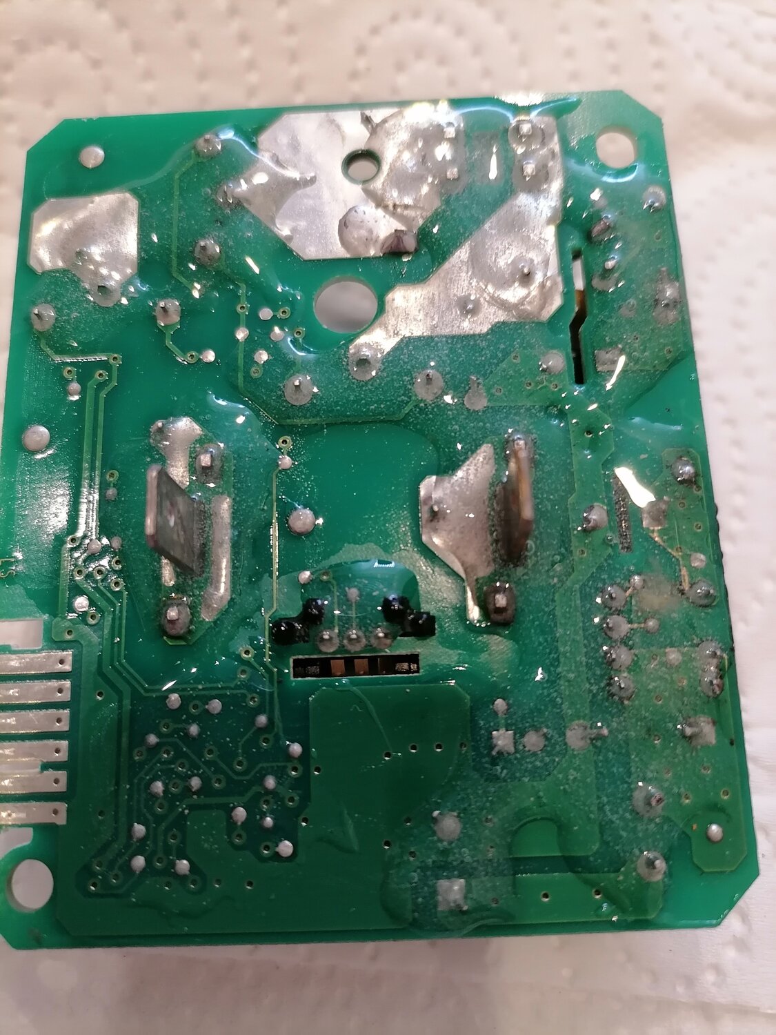 плата зарядного устройства, плата управления, резистор на плате, плата управления водонагревателя, блока питания