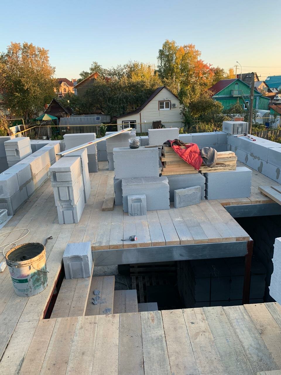 Строительство дома из бетонных блоков