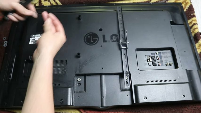 тв самсунг 32 отверстия для крепления на стену, телевизор samsung t24h395six на стену крепление, самсунг ue43mu6100, телевизор lg 39ln540u 39", техника