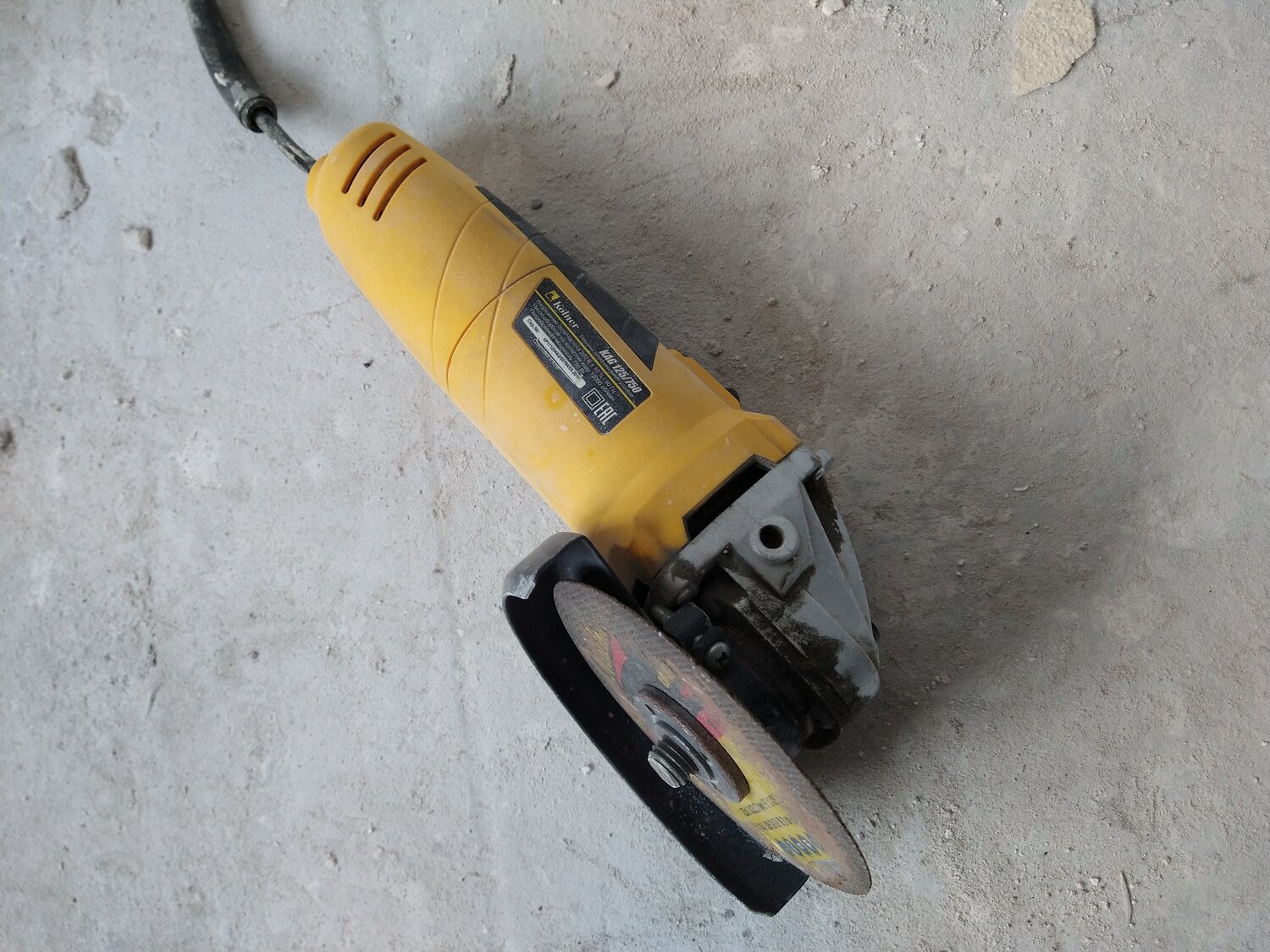 ушм kolner kag 115/500m 2013, 500 вт, 115 мм, ушм dewalt dwe4119, болгарка dewalt 11000 rpm, ушм ермак ушм-115/500, 500 вт, 115 мм, ушм kolner kag 125/750 2018, 750 вт, 125 мм