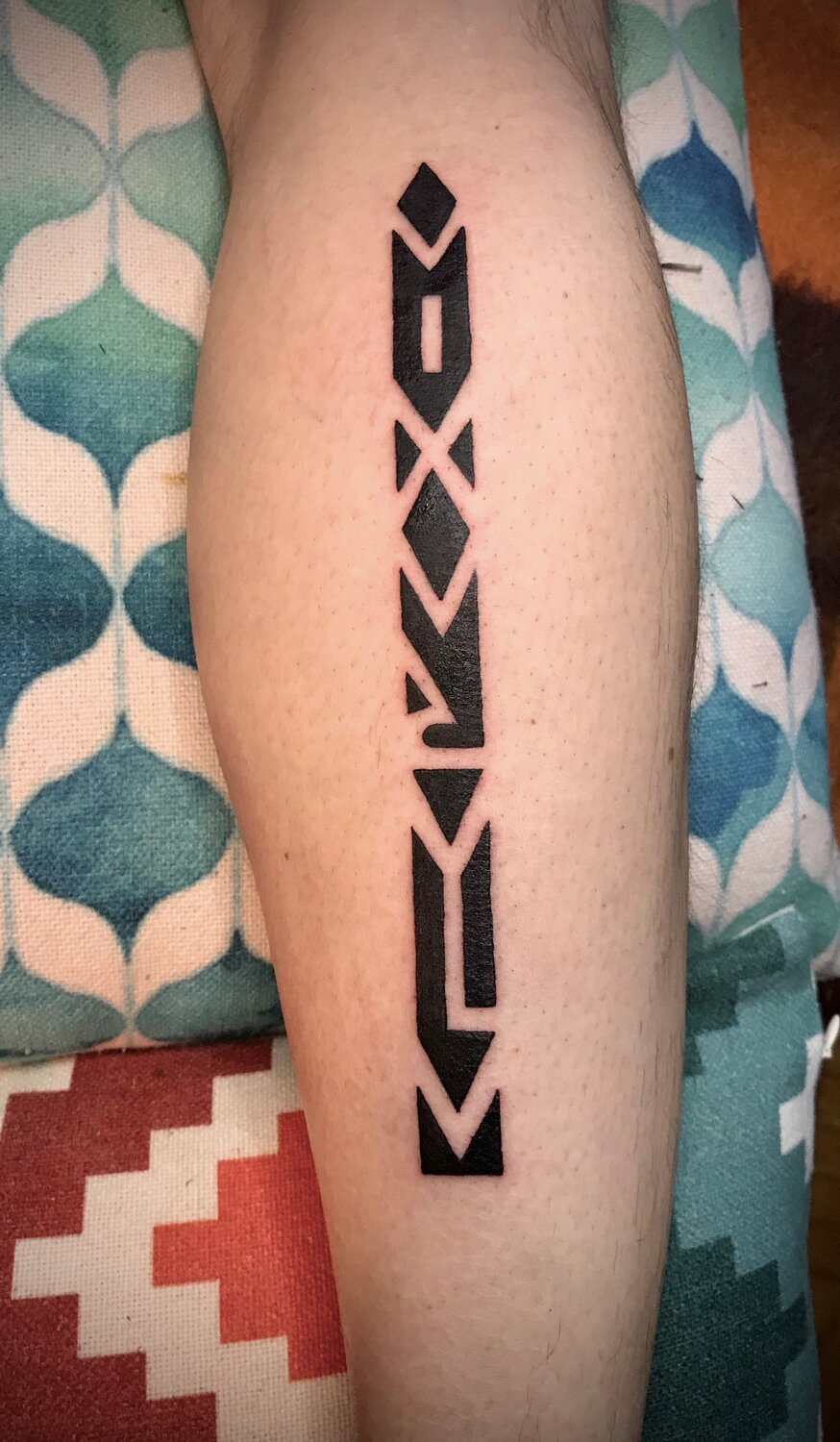 татуировка, тату руны на голени, ведьмак тату руны, славянские руны тату, tattoo