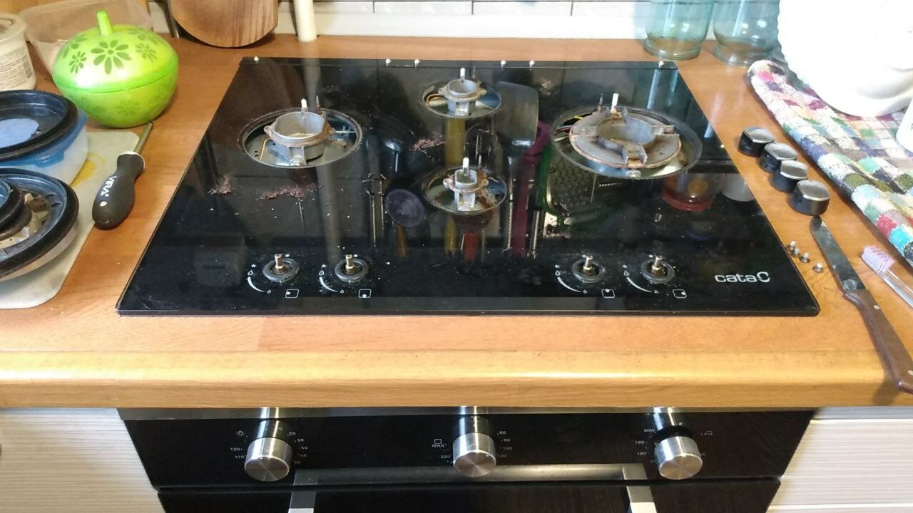 варочная панель, газовая варочная панель electronicsdeluxe gg4_750229f-011, газовая варочная панель gorenje gtw 6 inb, встраиваемая газовая панель indesit pr 642 /i (bk), газовая варочная панель bosch pbp613b80e