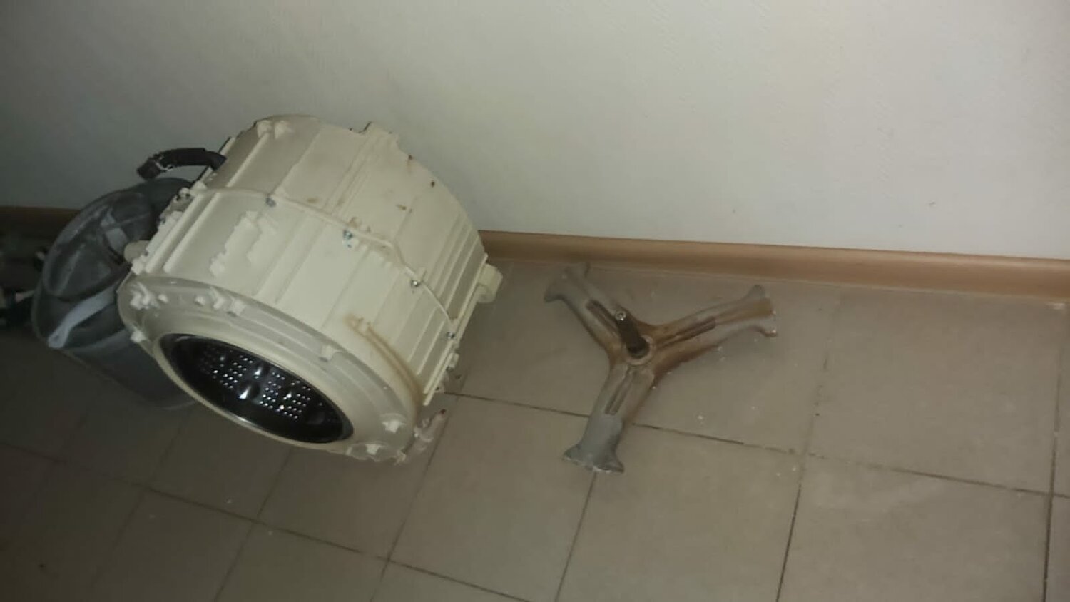 бак стиральной машины индезит 034334, 118020 бак indesit, бак стиральной машины вирпул, бак стиральной машины indesit, ariston, бак стиральной машины вирпул 8 кг