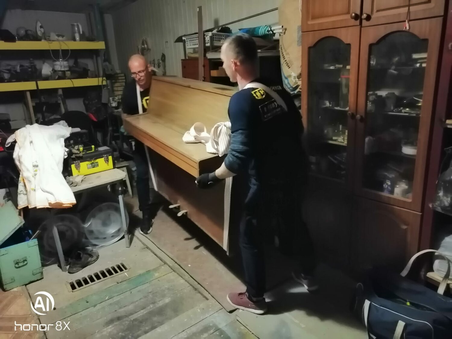комната, пожарная часть, мастерская, shoplyfter cavalli, shoplyfter охранницу