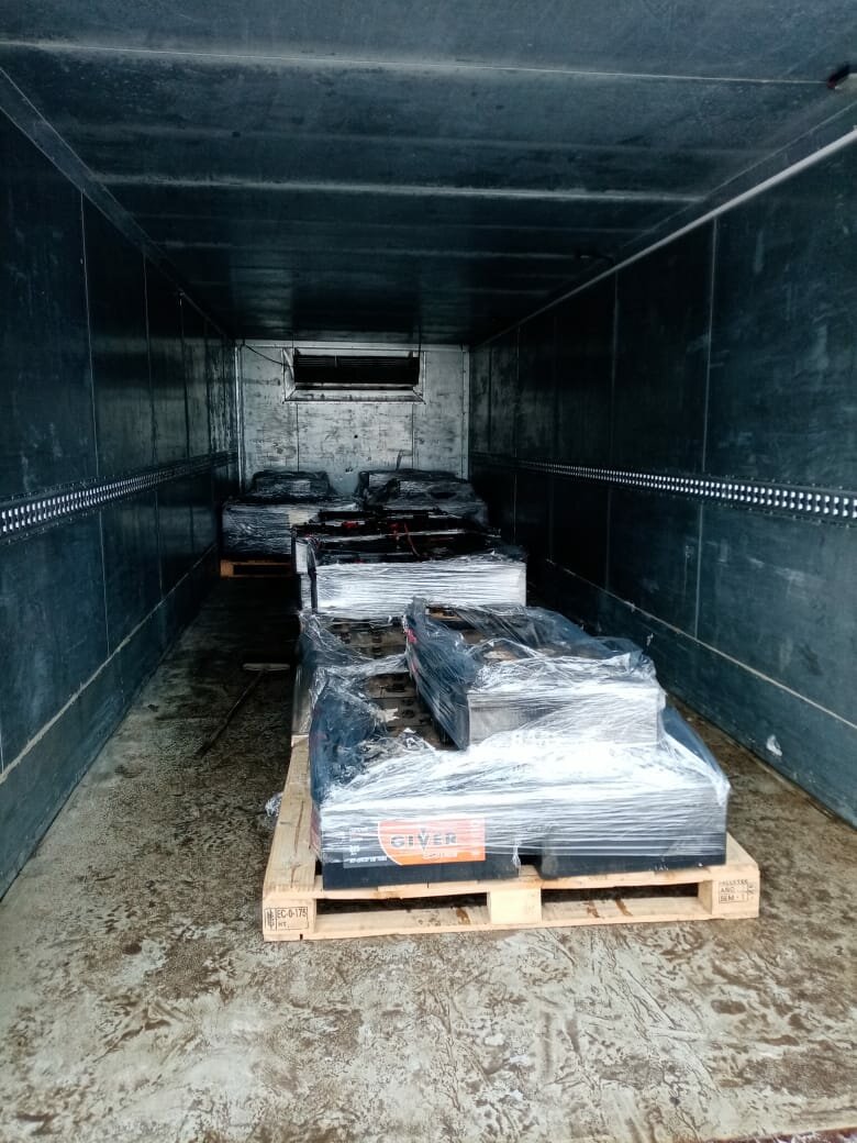 гараж, теплый гараж для грузового камаза, гараж 19 м2, гараж 2.5на 2 метра, гараж город