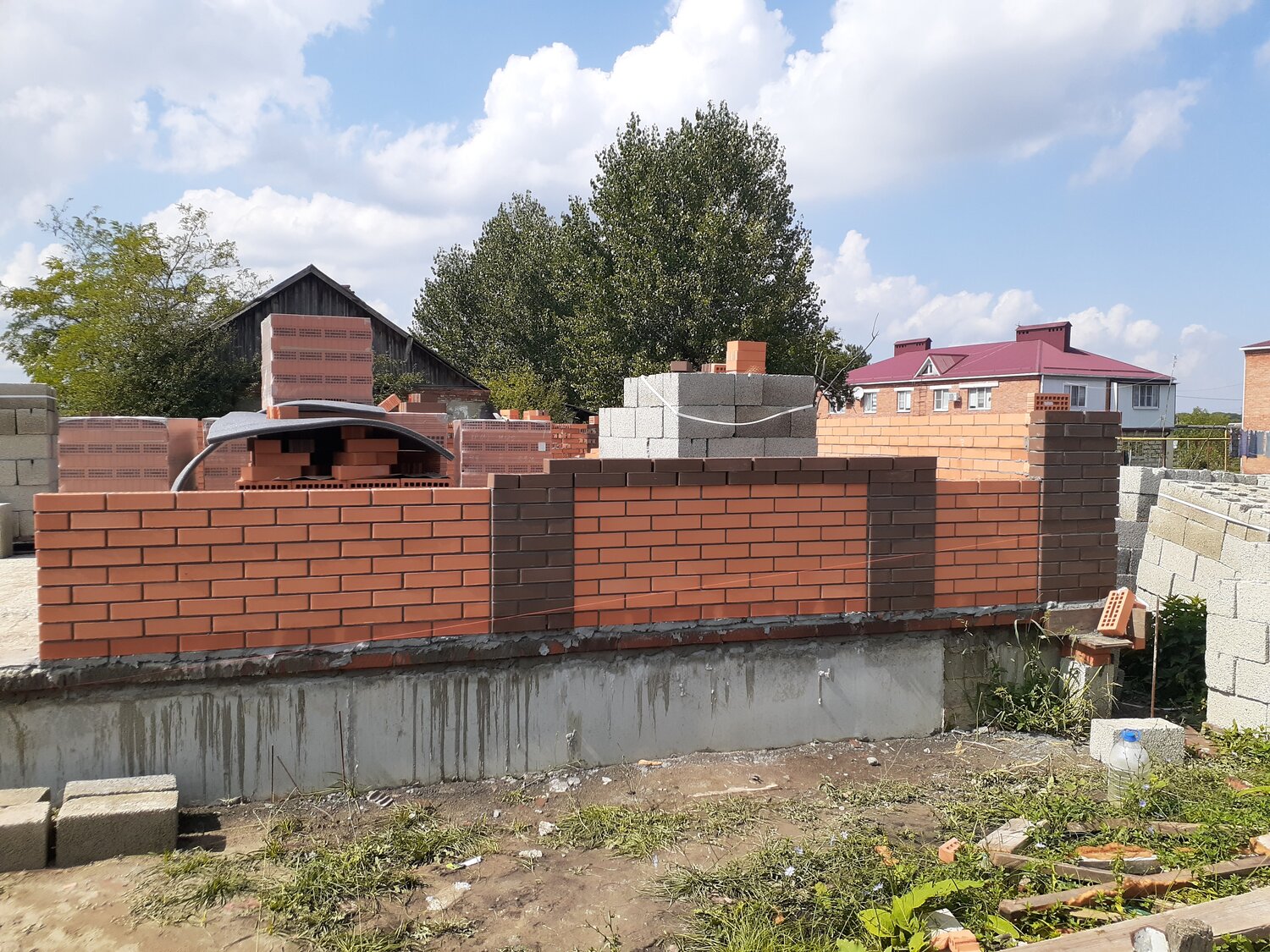 кирпичная кладка, строительство дома из кирпича, строительство кирпичного дома, дом из кирпича, кладка стен из кирпича