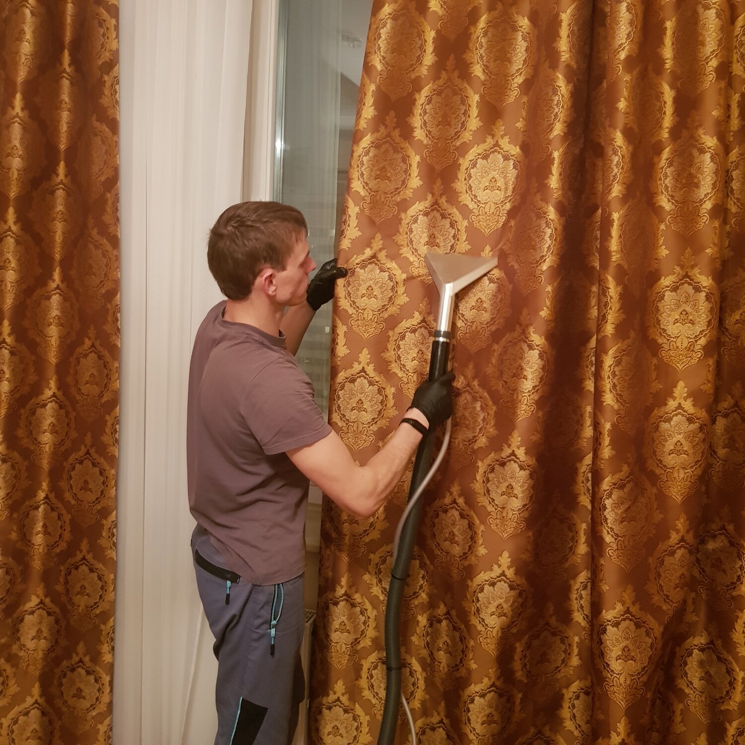 химчистка штор, химчистка штор на весу, чистка штор, шторы дома, шторы
