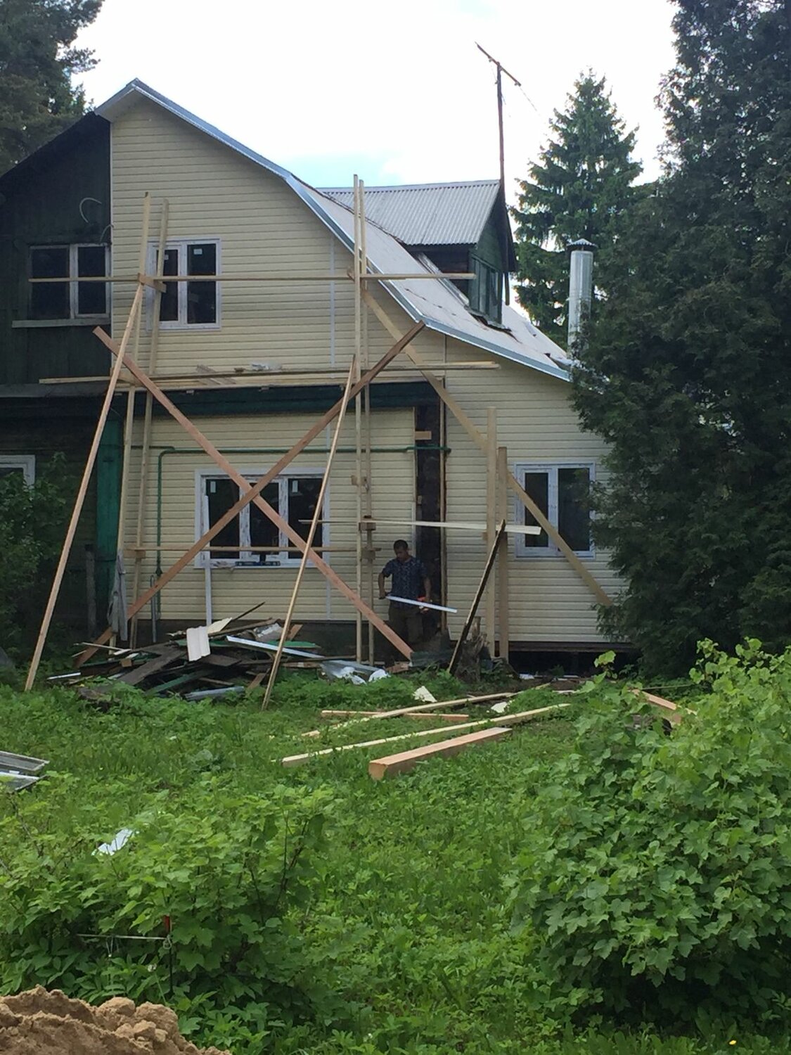 Монтаж фасада из винилового сайдинга