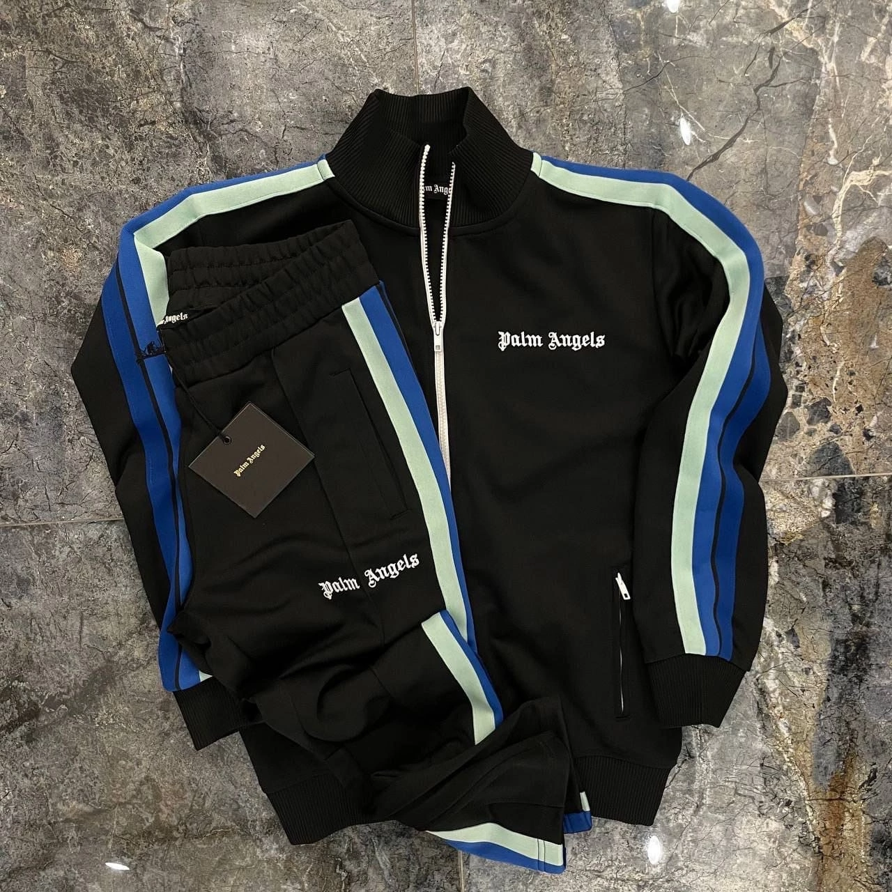 одежда, олимпийка adidas palm angels, мастерка palm angels, palm angels куртка зимняя, palm angels black tracksuit