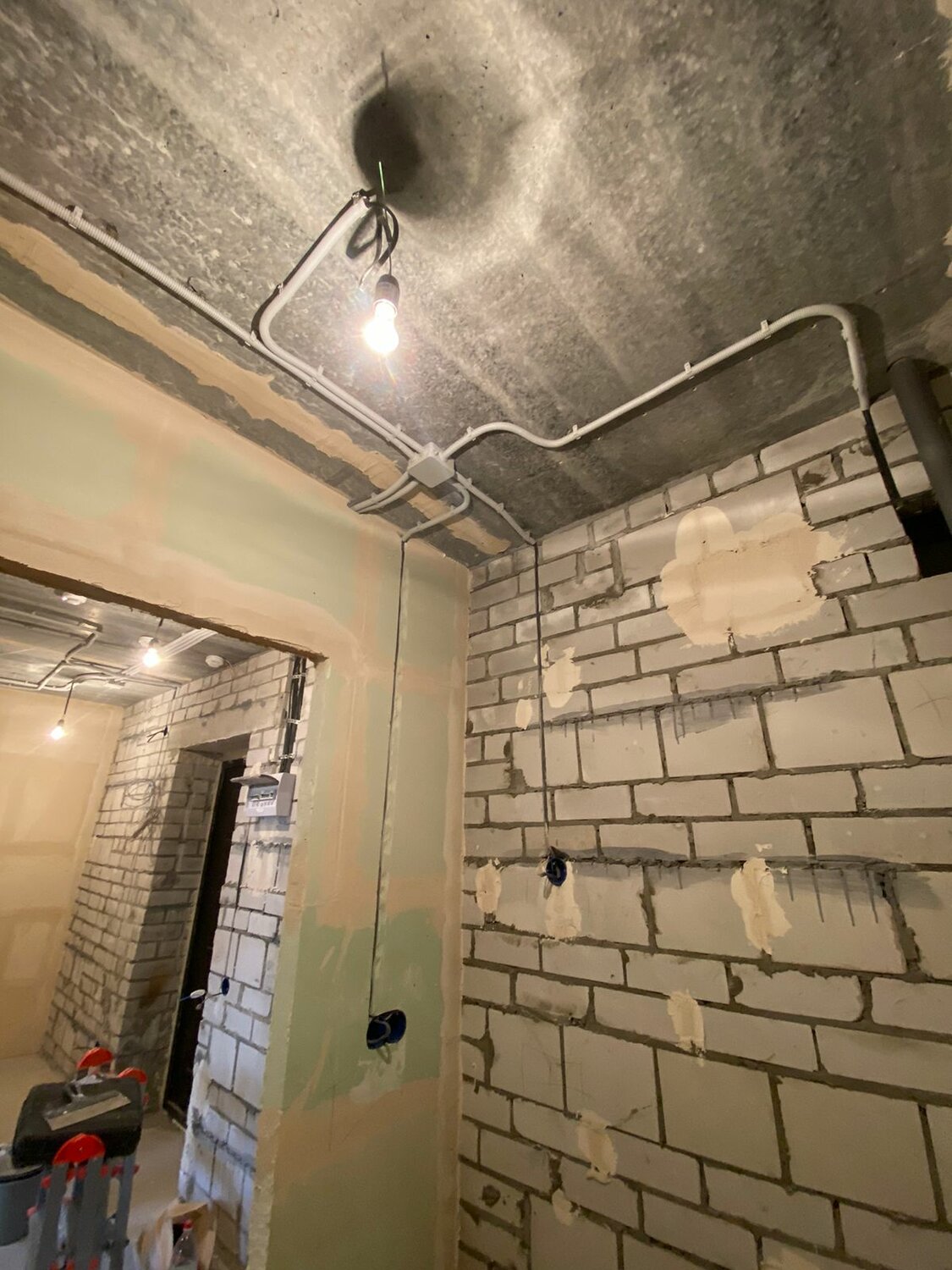 монтаж электропроводки, электрика в частном доме, электрика в доме, электрика в квартире, монтаж электропроводки в квартире