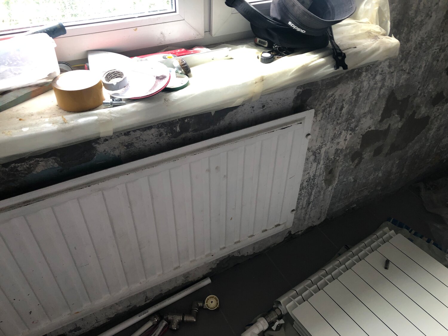 радиатор отопления, слив батареи отопления, отопление, радиатор, демонтаж батареи отопления