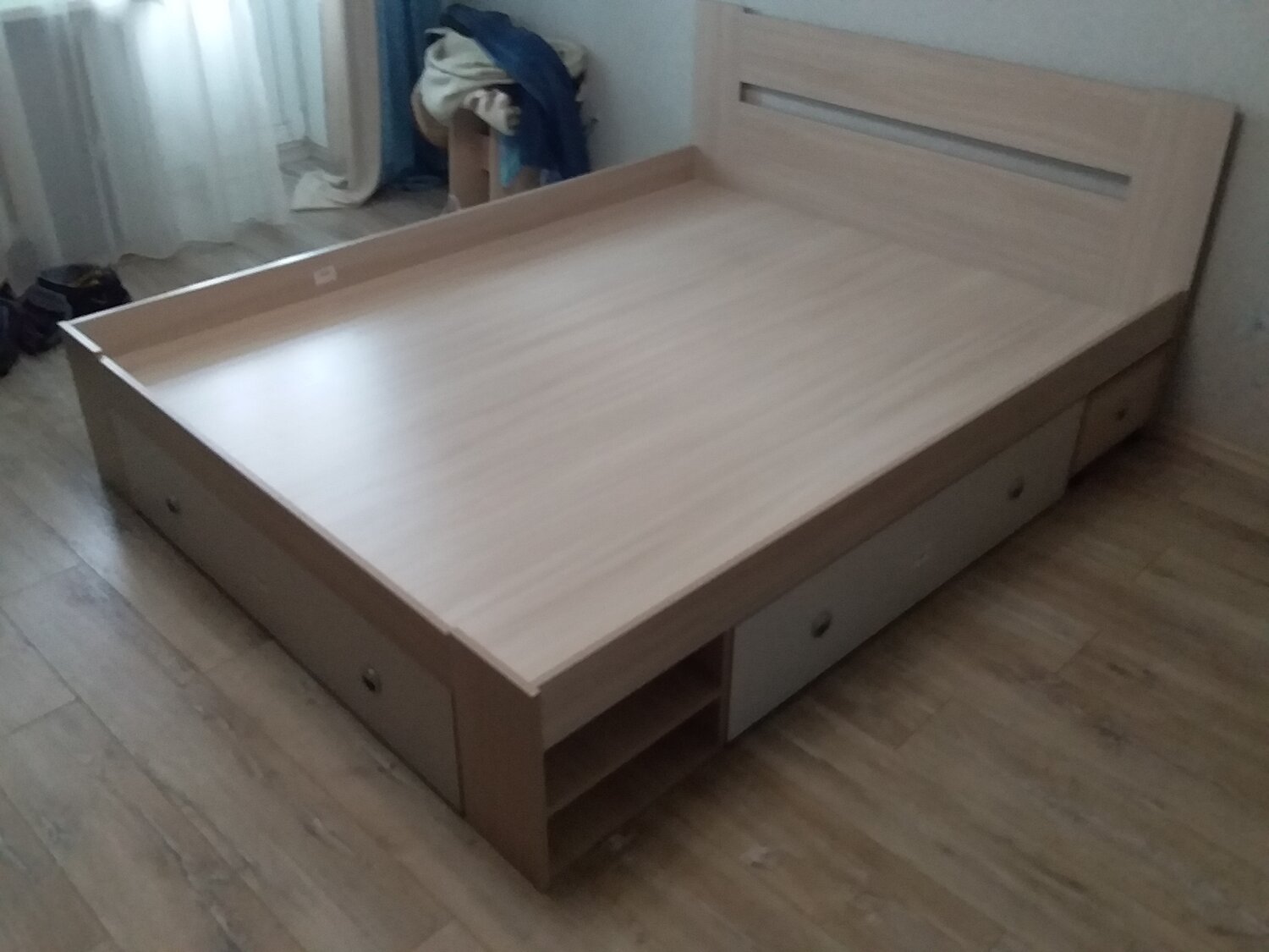 кровать подиум из лдсп, кровать своими руками из лдсп, кровать из дсп, кровать из лдсп, спинки кровати из дсп
