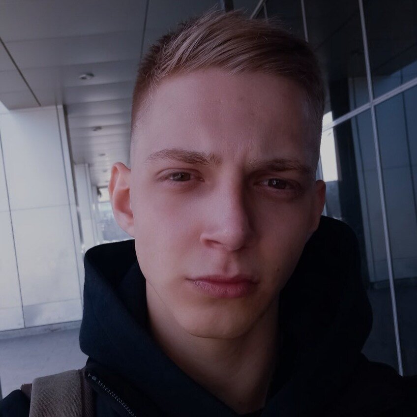 Александр Иванов