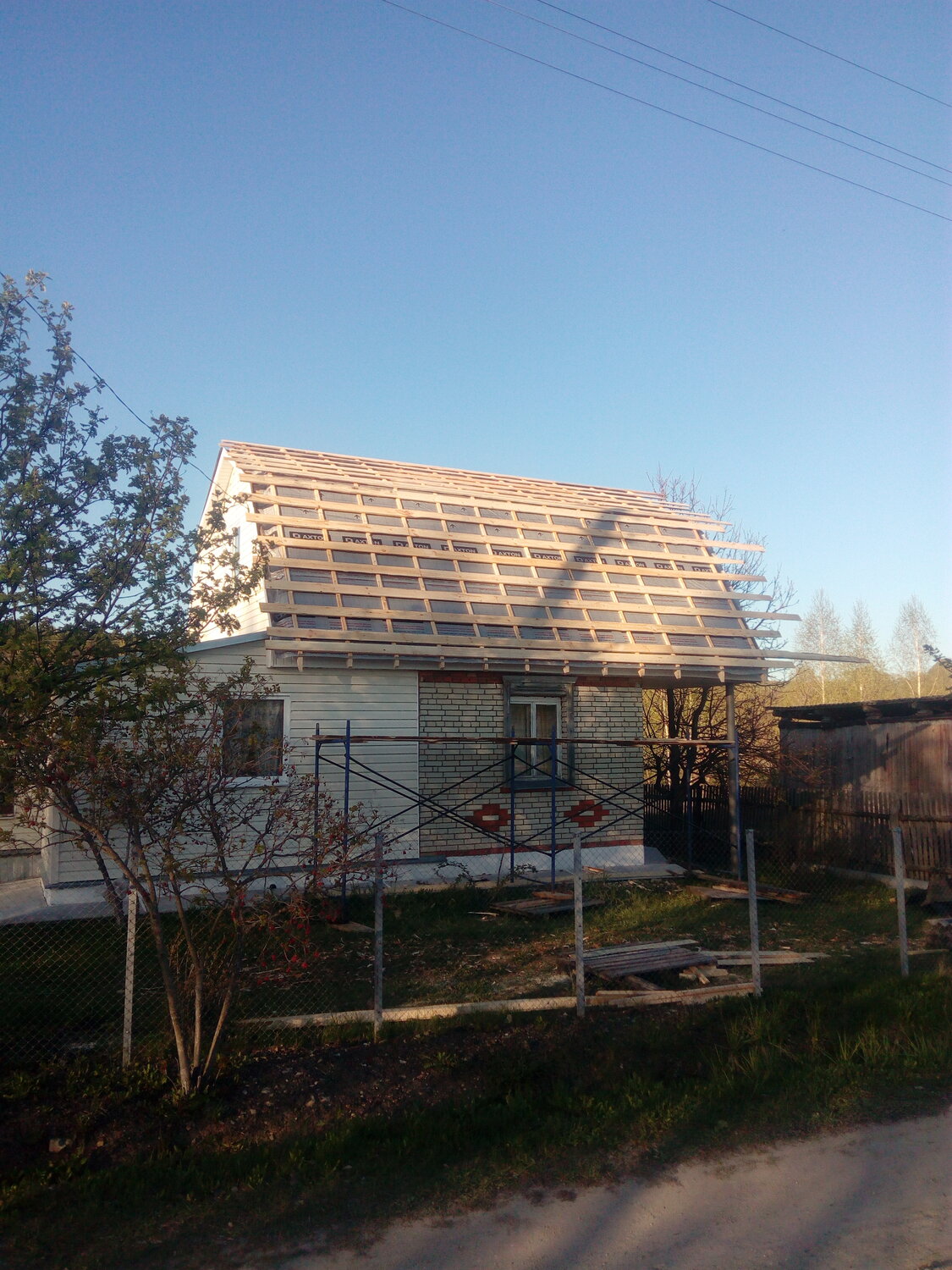 крыша на даче, дом дача, перестройка крыши на даче, кровля, крыши дачных домов