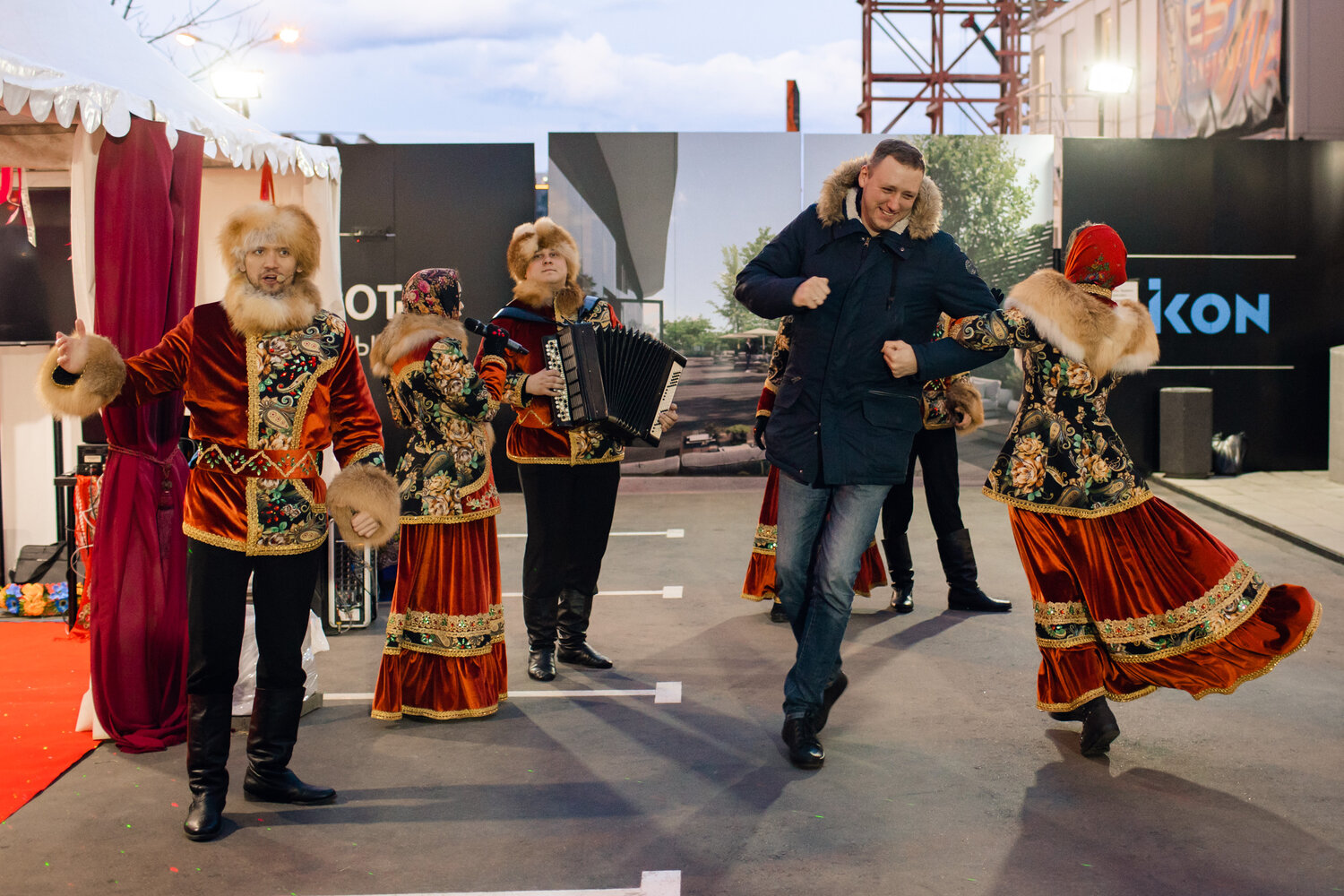 русский народный ансамбль, любо мило народный ансамбль, мужчина, русский народный ансамбль москва, фольклорный ансамбль