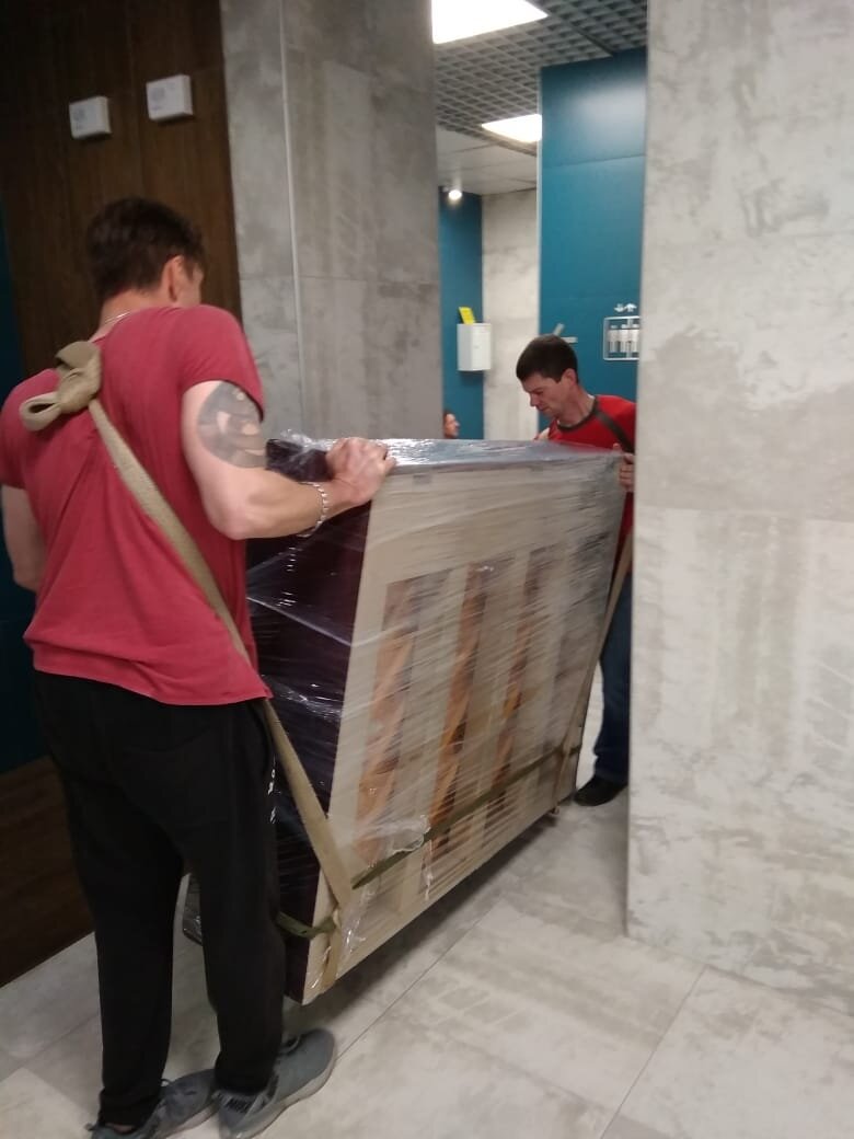 грузчики, ноги, грузчики живые, грузчики переезды, грузчики москва