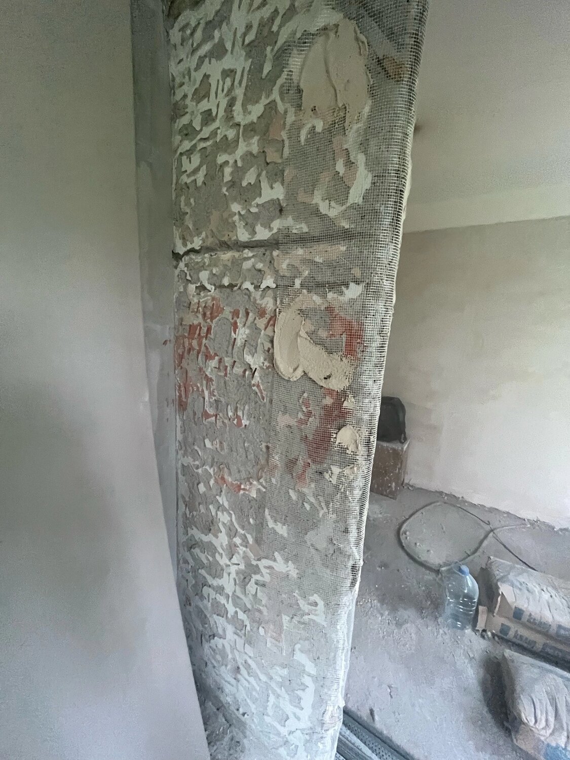 штукатурка стен, штукатурка, оштукатуривание стен, штукатурить стены, шпаклёвка стен