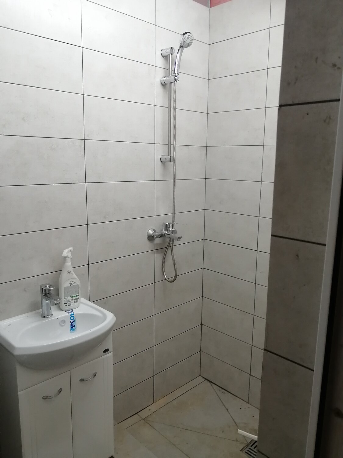 душевая, ванная комната, квартира с отделкой, душевая стойка, goodnight house ростов