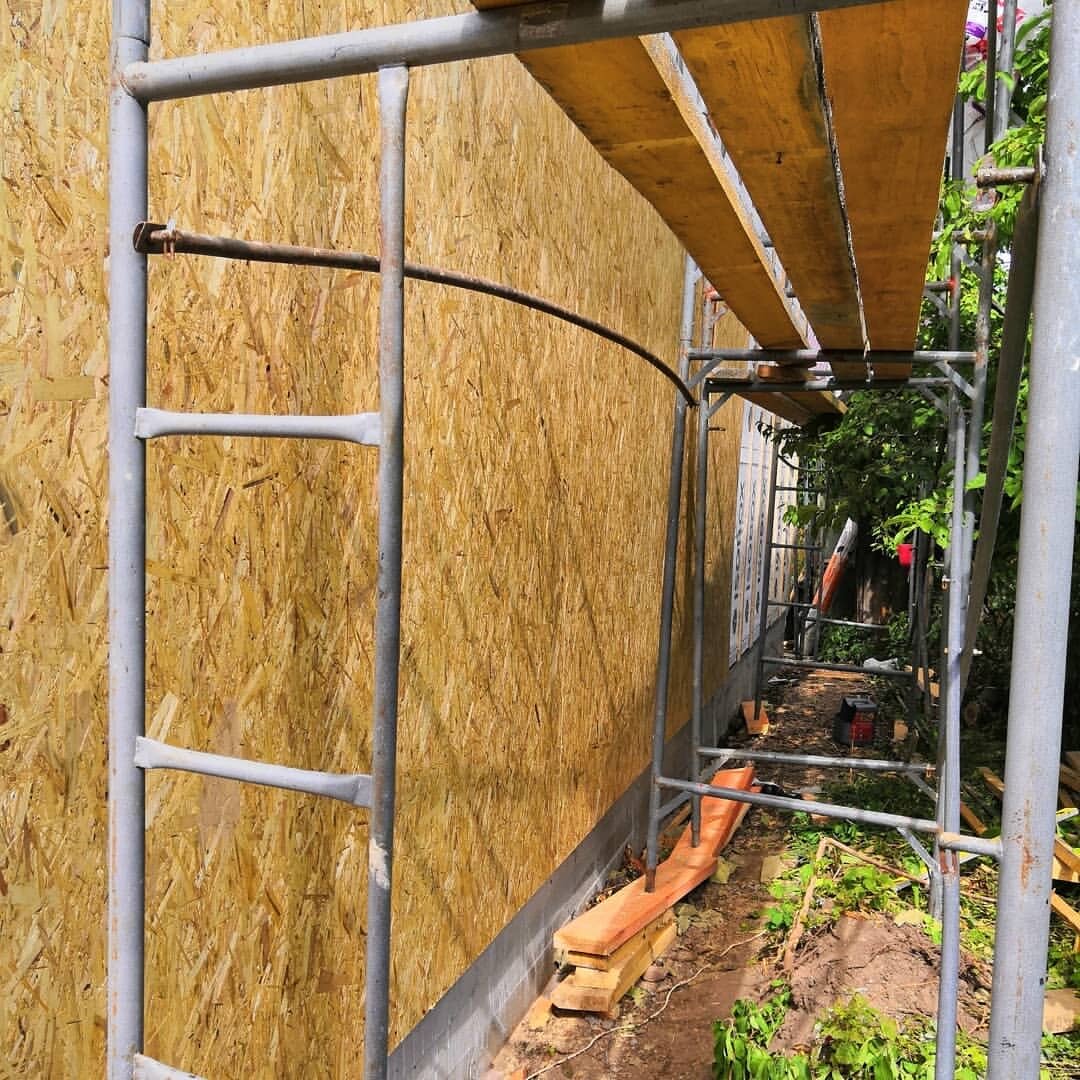 обустройство теплицы, теплица металлическая, теплица дачная, каркас теплицы, теплица пристенная